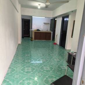 Apartment For Sale in Saujana Ria Aparment