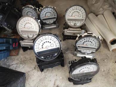 Mini cooper r56 r55 speedometer cd player radio