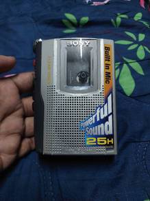 Sony voice cassette recorder walkman 