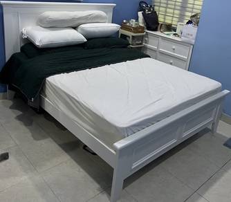 Bed Frame + Mattress