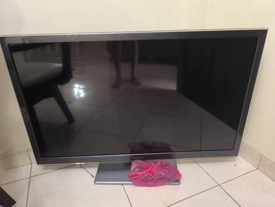 Panasonic VIERA TH-L42ET5K TV