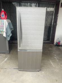 Jenama Panasonic 2door fridge refrigerator 256L