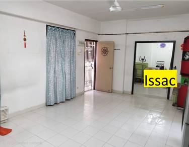 Apartment For Sale in Sri Aman Block C (Sri Aman Block 1 & 3)