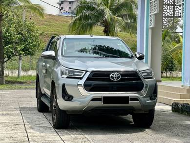 2021 Toyota Hilux V