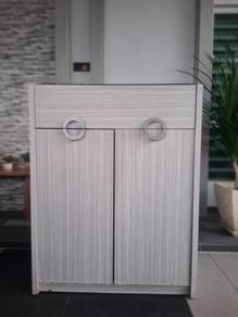 Second-Hand Shoe Rack for Sale – Good Condition