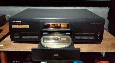 Pioneer PD-S904 stable platter CD Player