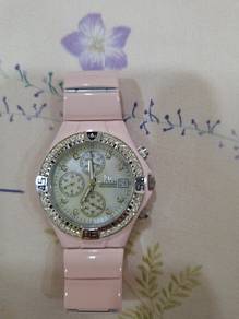 watch in good condition 
