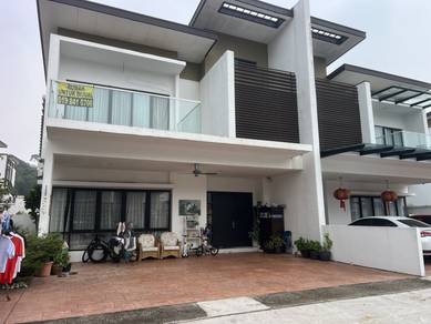 Semi-Detached House For Sale in Rawang,SGR