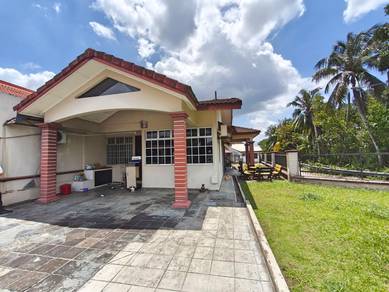 1-storey Terraced House For Sale in Perling,JHR