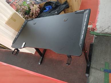 meja computer 120×60cm