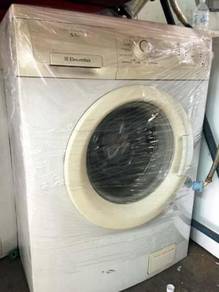5.5kg Mesin Basuh Front Electrolux Load Washer