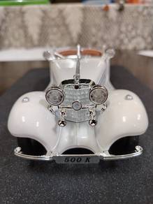 Mercedes-Benz 500 K diecast model car