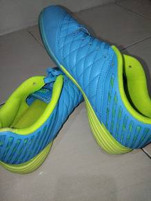 Kasut Futsal Lunar Gato II