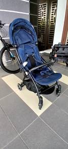 Hamilton stroller