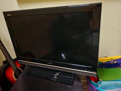 Sharp AQUOS 32" LCD TV 