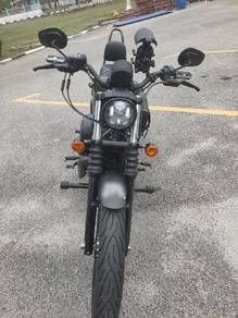 Harley-Davidson Iron 883