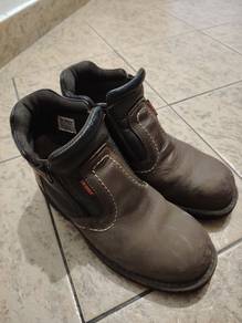 Safety shoes for sale