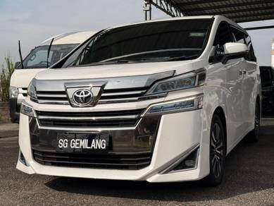Toyota Vellfire in Sungai Buloh, SGR