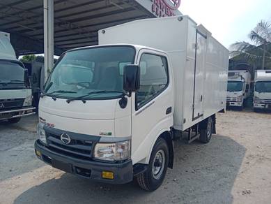 2014 Hino WU302R (UBS) | Alu Box 13' | 1 LHS Door