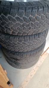 taya 265/70/16"- 16" ford ranger rim original 