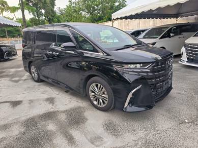 Toyota Alphard Z in Old Klang Road, KUL
