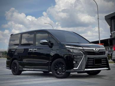 Toyota Voxy ZS KIRAMEKI II in Johor Bahru, JHR