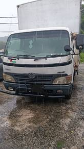 HINO 300 3ton