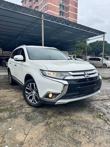 Mitsubishi Outlander 2.0 AWD in Sungai Besi, KUL