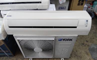 York  1.0hp  air cond  free install (used)