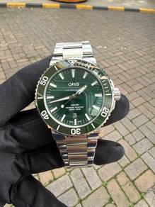 Oris Aquis Date 43.5 2025