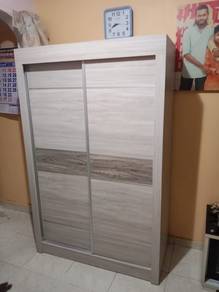 Almari Sliding door 