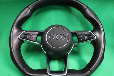 Audi TT MK3 STEERING WHEEL