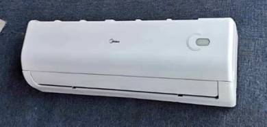 Midea 1hp (offer) aircond V392