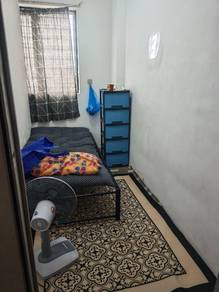 Room in Ampang, SGR