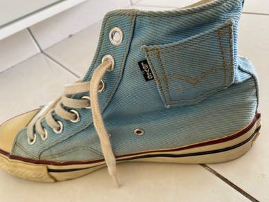 Kasut levi’s saiz 7uk