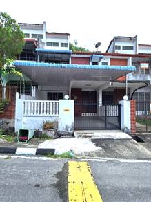 2.5-storey Terraced House For Sale in Teluk Kumbar,PNG