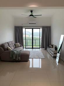 Condominium For Rent in Glisten Hill