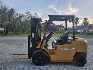 Forklift TOW MOTOR (Caterpillar) 2.5Ton 2013