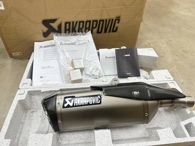 Exhaust Akrapovic Original