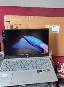 laptOp baru murAh!