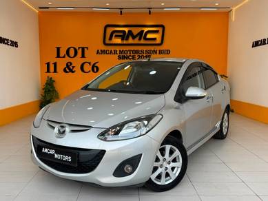 2011 Mazda 2 VS