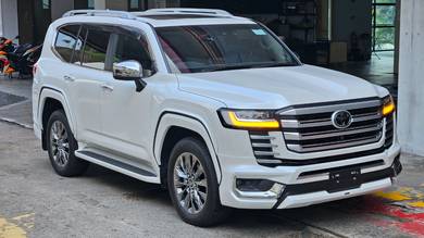2023 Toyota Land Cruiser ZX