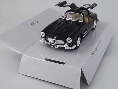 1954 Mercedes Benz 300SL Classic model car - Black