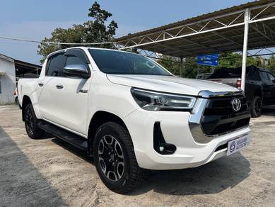 Toyota Hilux V in Pulau Gedong, MLK
