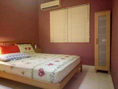 Condominium For Sale in Koi Kinrara