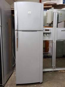 Toshiba 2 Doors Ais Peti Sejuk Refrigerator Fridge