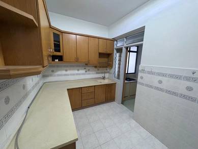 Condominium For Rent in Parkview Towers