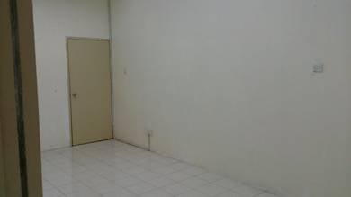 Room in Miri, SWK