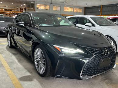 Lexus IS 300 in Cheras, SGR