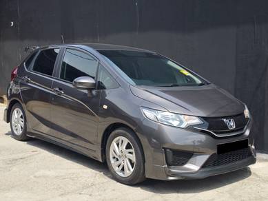 Honda Jazz E in Puchong, SGR
